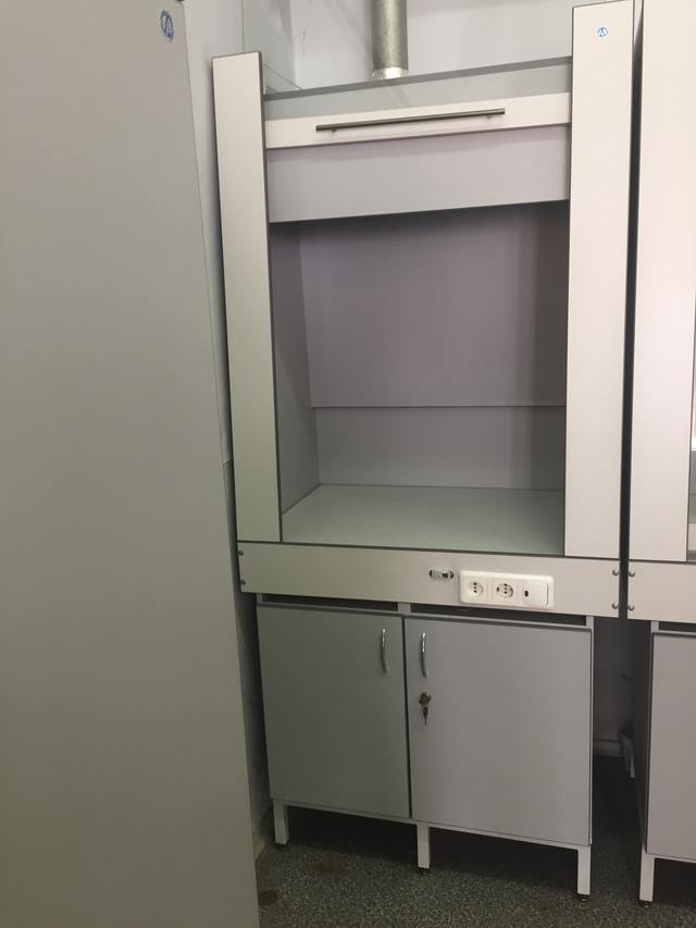 Вытяжной шкаф, лабораторный, 900мм шириной. Модель: ЛАБ-900ШВФ